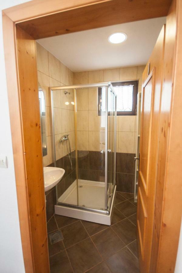 Apartment Karlovac Ngoại thất bức ảnh