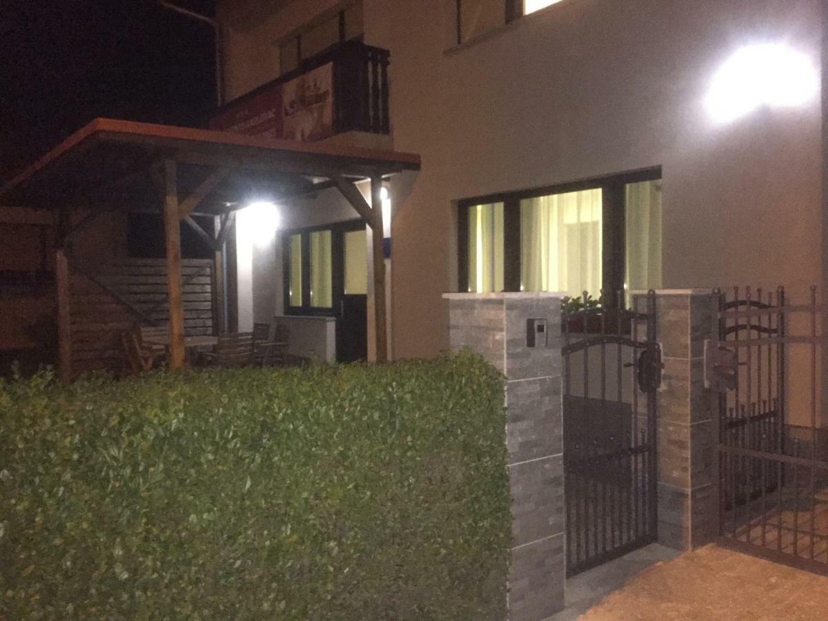 Apartment Karlovac Ngoại thất bức ảnh